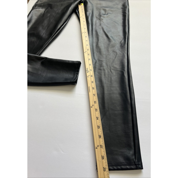 Assets By Spanx Faux Leather Leggings Womens 1X Black Pull On High Rise Edgy - Picture 7 of 8